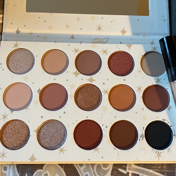 Moonslice Beauty Eyeshadow Palette -NEW - Picture 2 of 4